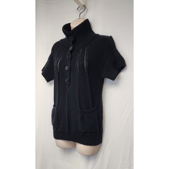 BCBG MAXAZRIA Women's Black Merino Wool Short Sleeve Button Up Sweater Sz XS - Picture 4 of 9